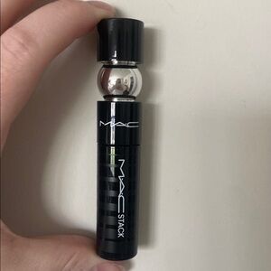 MAC Stack Mascara